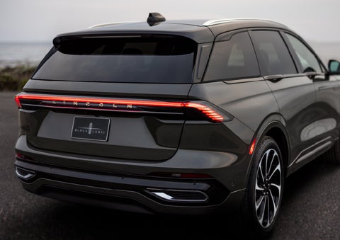 The rear of a 2024 Lincoln Black Label Nautilus® SUV displays full LED rear lighting. | Duncan Lincoln in Blacksburg VA